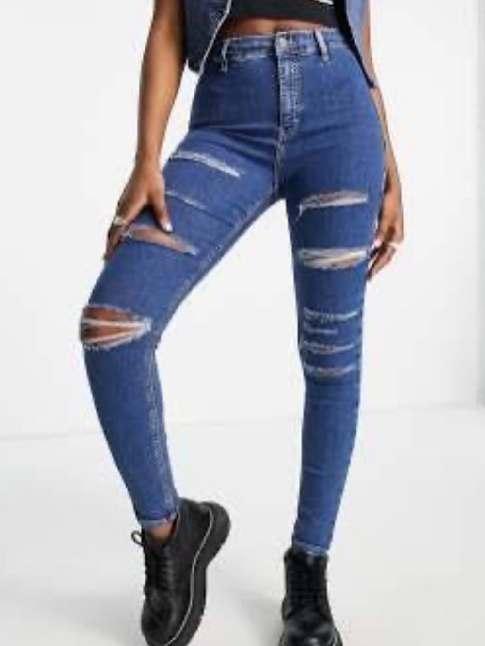 Joni Jeans With Super Rips - Picture 2 of 5